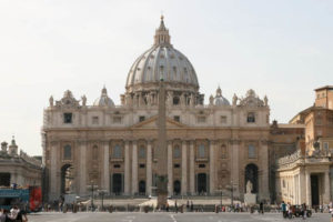 Photo of Saint Peter's basilica in Rome