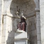 Foto della statua di Dea Roma