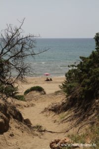 photo de la plage de fogliano à sabaudia