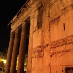 Fotos von der Seite des Pantheon von Rom