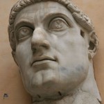 Tete monumentale de Constantin aux Musées du Capitole à Rome