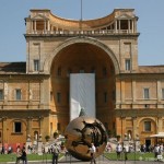 cortile della pigna, musei vaticano