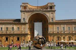 Cour de la Pigna aux musées du Vatican