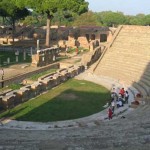 Foto del Teatro di Ostia antica