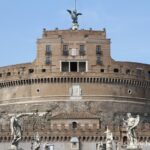 Château Saint-Ange à Rome : l'extérieur depuis le pont