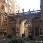 Cours du Palais Mattei à Rome