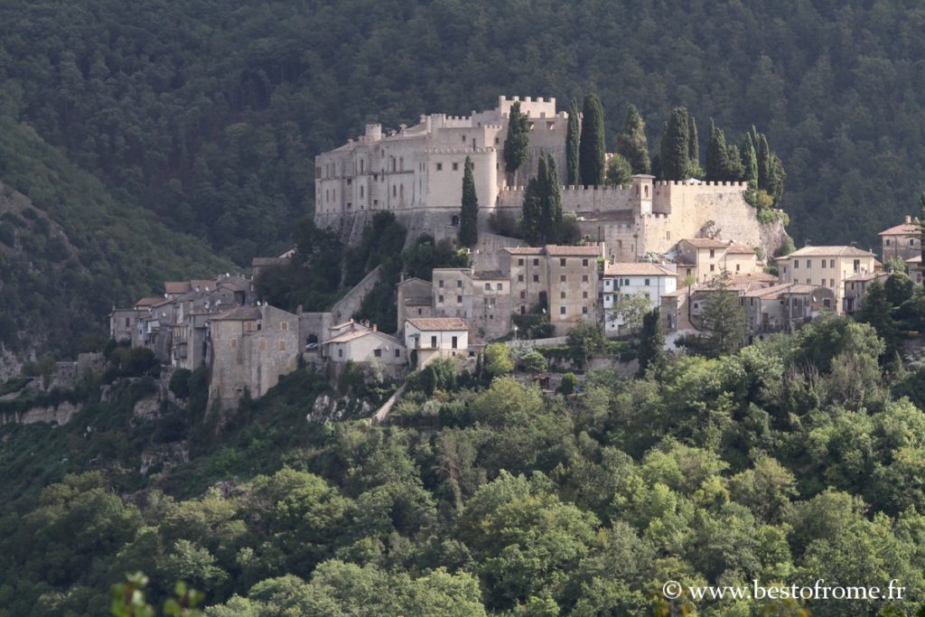 Photo de la Rocca Sinibalda dans le Latium