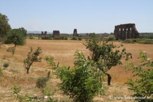 Aqueduct Park in Rome