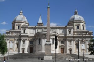 Extérieur de la Basilique Sainte-Marie Majeure à Rome