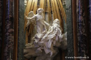 Cornaro-Kapelle mit der Verzückung der hl. Therese von Bernini in der Kirche Santa Maria della Vittoria in Rom