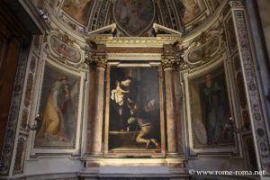 Photo de la Chapelle Cavalletti de Saint-Augustin à Rome avec la Madona di Loreto de Caravage