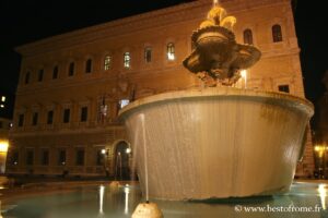 Place Farnèse à Rome