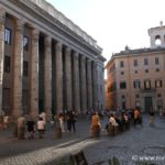 Foto della Piazza di Pietra a Roma