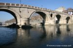 Le Pont Sisto qui enjambre le Tibre